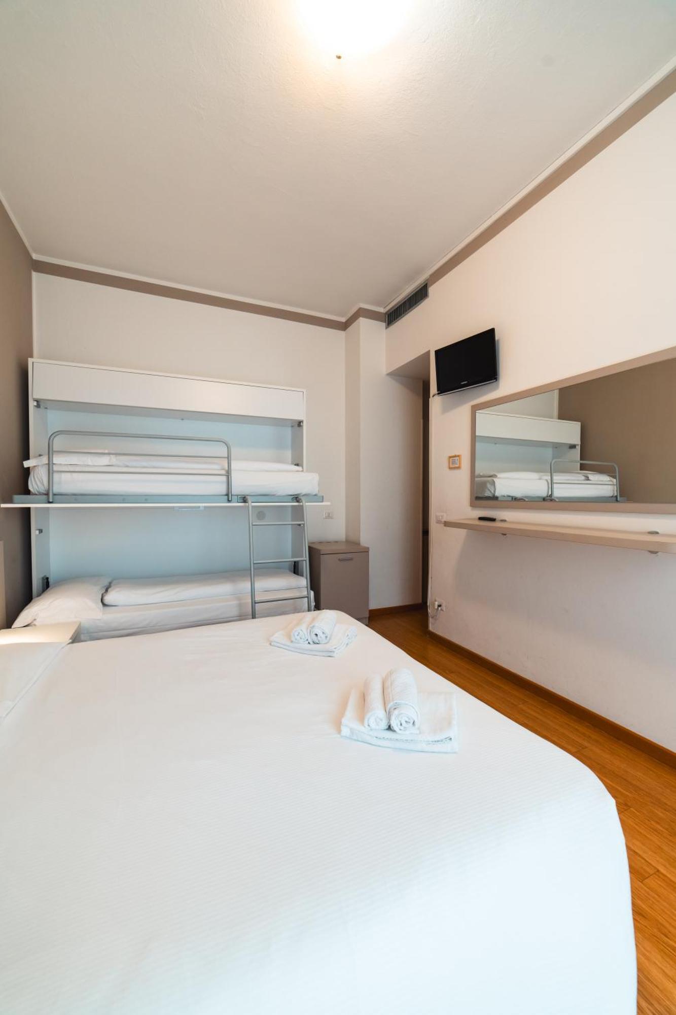 Hotel Del Corso Bibione Exterior foto